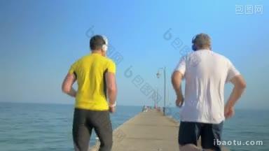 斯坦尼康拍摄的老年人和年轻人做向后运动在水边他们跑跳沿着码头